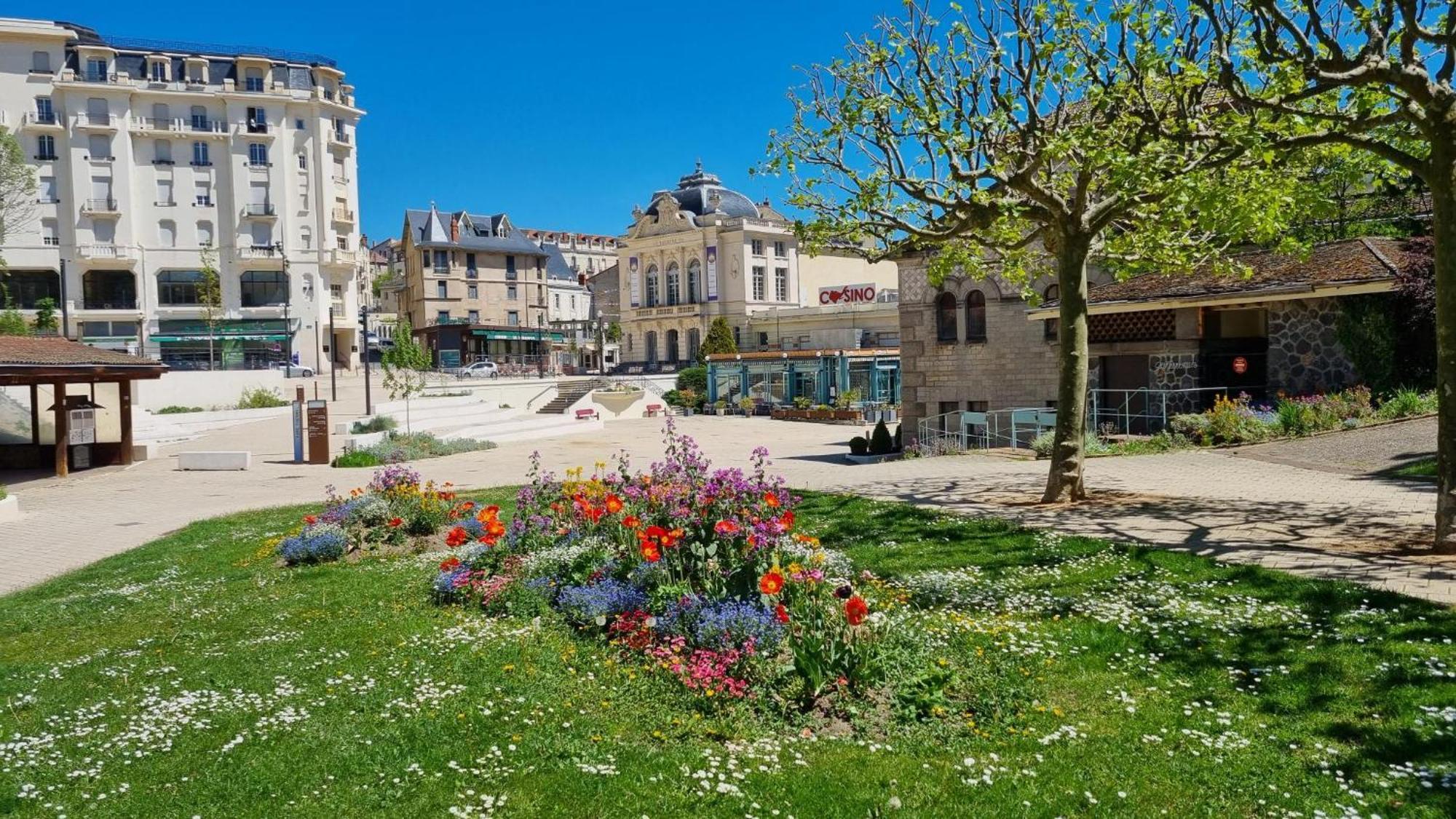 Le Sancy - Studio - 1 Lit - 2 Pers - Clim Chatel-Guyon Bagian luar foto